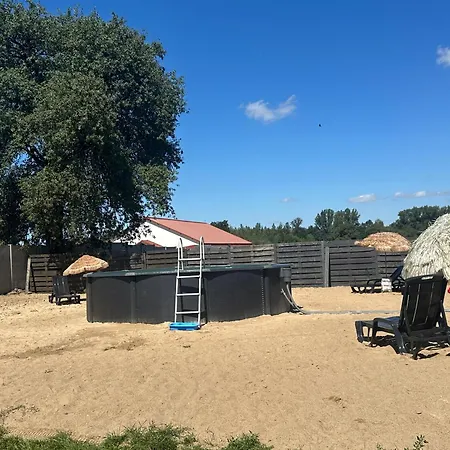 Nad Jeziorem Wilczynskim Dla Czterech Osob, Sypialnia Z Lozem Malzenskim Oraz Salon Z Rozkladanym Naroznikiem