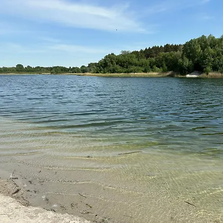 Nad Jeziorem Wilczynskim Dla Czterech Osob, Sypialnia Z Lozem Malzenskim Oraz Salon Z Rozkladanym Naroznikiem Swietne