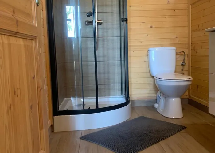 Nad Jeziorem Wilczynskim Dla Czterech Osob, Sypialnia Z Lozem Malzenskim Oraz Salon Z Rozkladanym Naroznikiem Ferienhaus