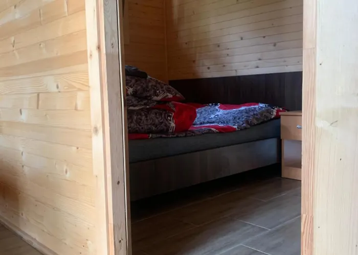 Nad Jeziorem Wilczynskim Dla Czterech Osob, Sypialnia Z Lozem Malzenskim Oraz Salon Z Rozkladanym Naroznikiem