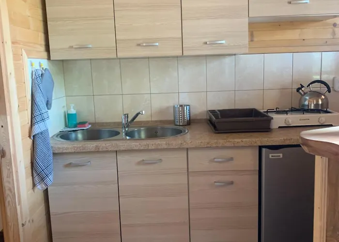 Nad Jeziorem Wilczynskim Dla Czterech Osob, Sypialnia Z Lozem Malzenskim Oraz Salon Z Rozkladanym Naroznikiem