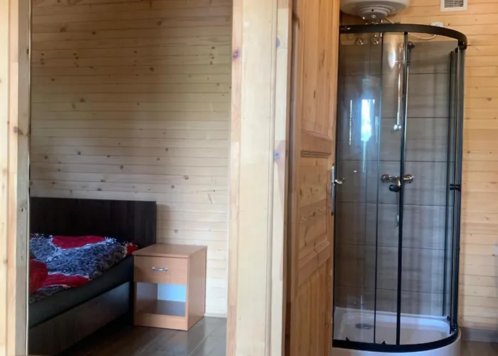 Ferienhaus Nad Jeziorem Wilczynskim Dla Czterech Osob, Sypialnia Z Lozem Malzenskim Oraz Salon Z Rozkladanym Naroznikiem *